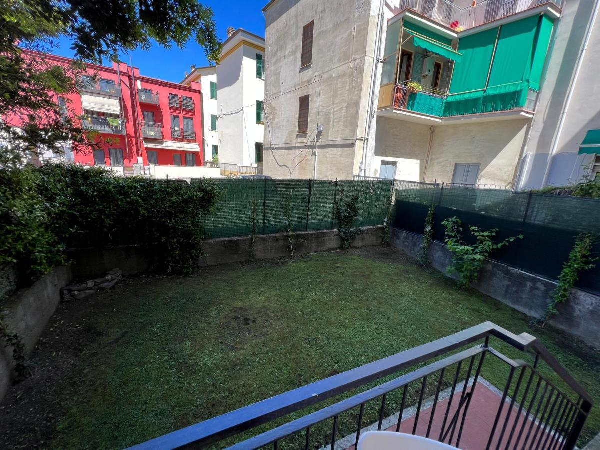 Manubella Appartamento 5 Vani Con Giardino La Spezia Buitenkant foto