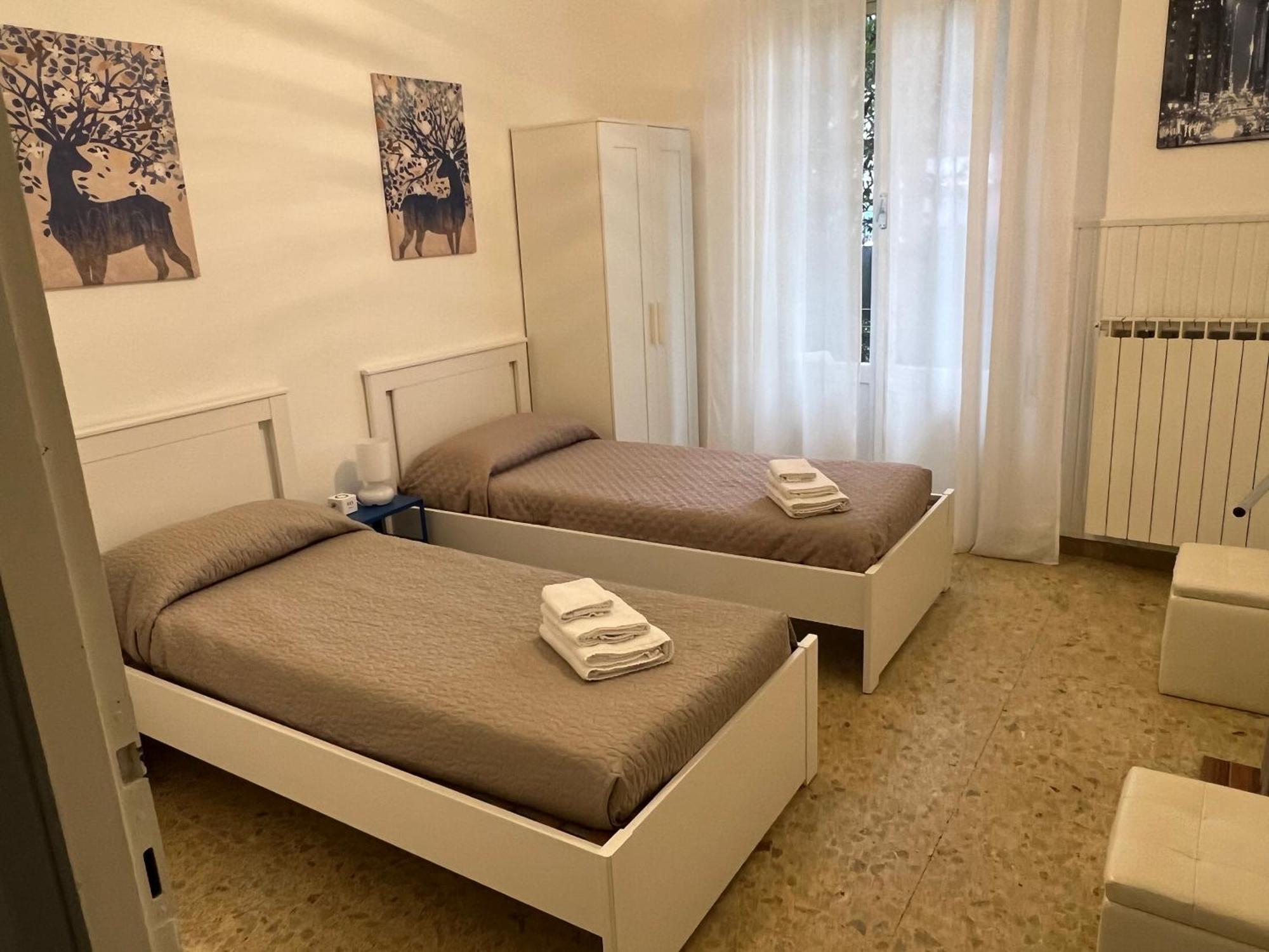 Manubella Appartamento 5 Vani Con Giardino La Spezia Buitenkant foto